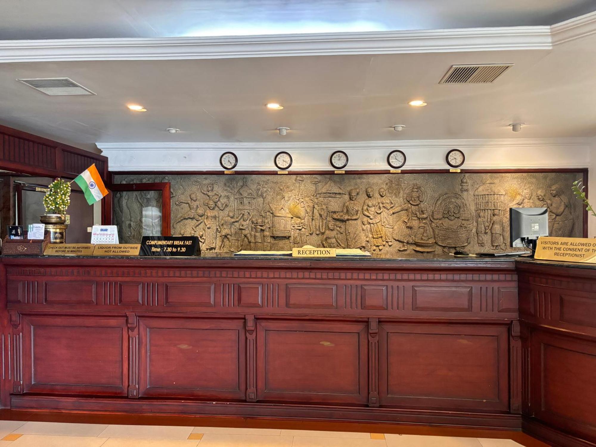 Maharani Hotel Kozhikode Buitenkant foto