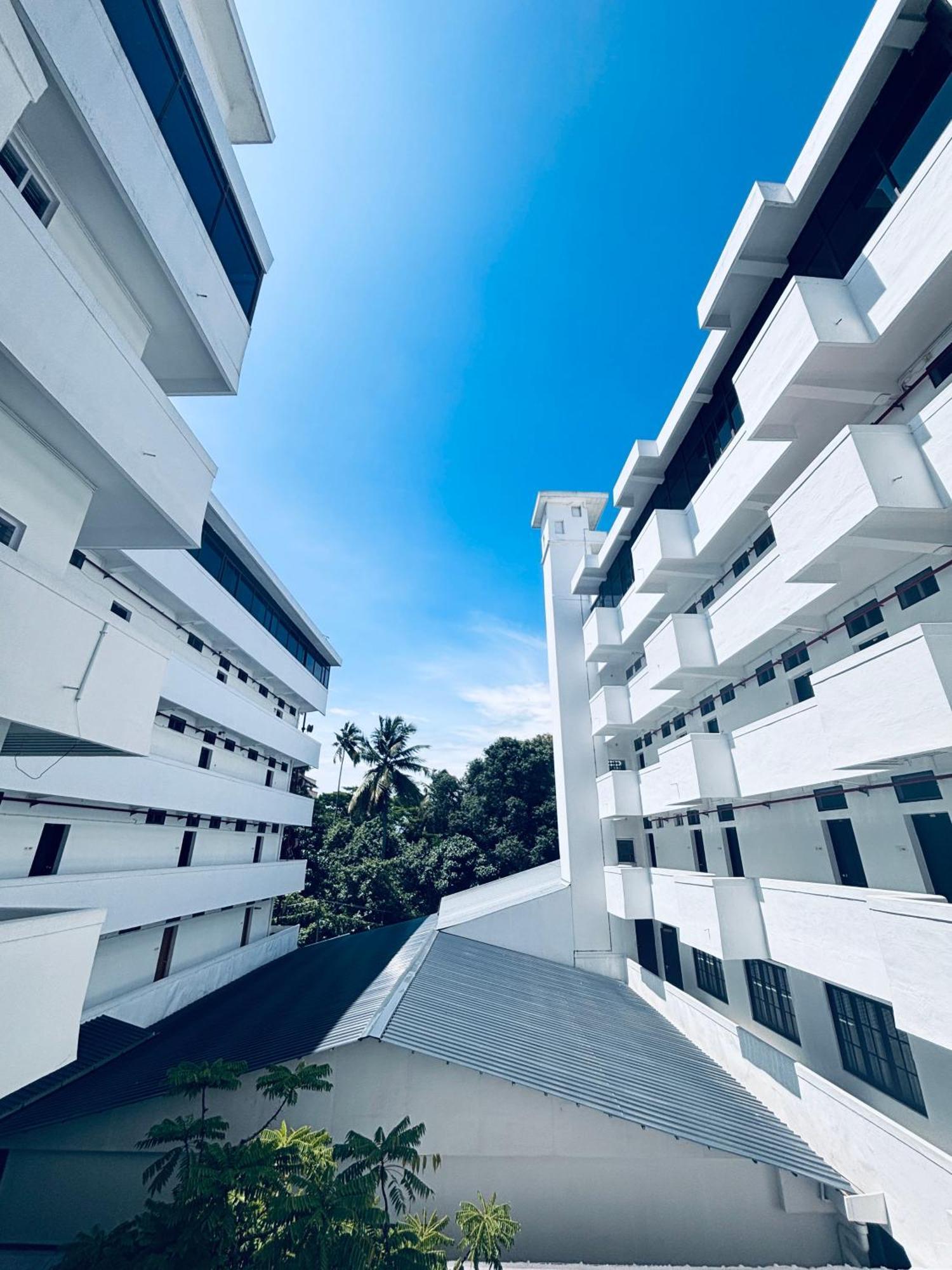 Maharani Hotel Kozhikode Buitenkant foto
